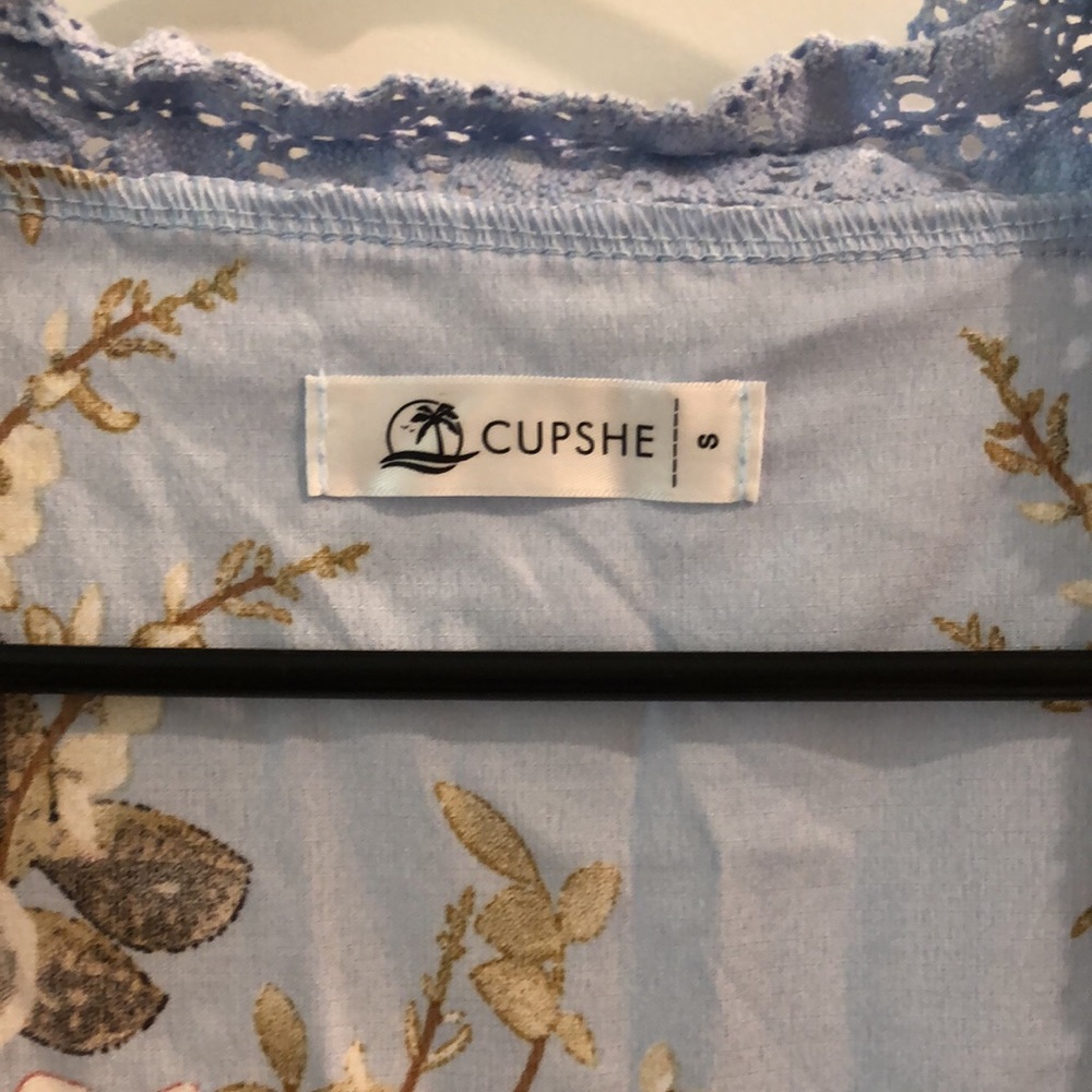 Blue Floral Open Front Shirt, Size Small NWOT - Picture 5 of 5